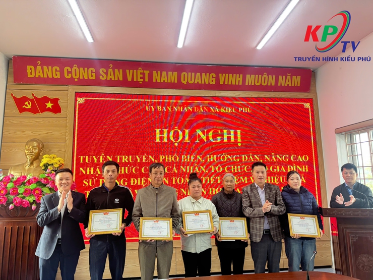 Xã Kiều Phú tổ chức hội nghị tuyên truyền sử dụng điện an toàn, tiết kiệm điện- Ảnh 9.