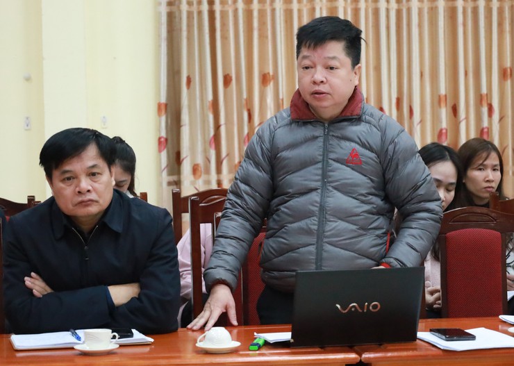 UBND xã Minh Châu tổ chức Hội nghị Ủy viên UBND mở rộng, giao ban tháng 01/2026; thống nhất chương trình công tác năm và triển khai nhiệm vụ trọng tâm phục vụ Tết Nguyên đán- Ảnh 4.