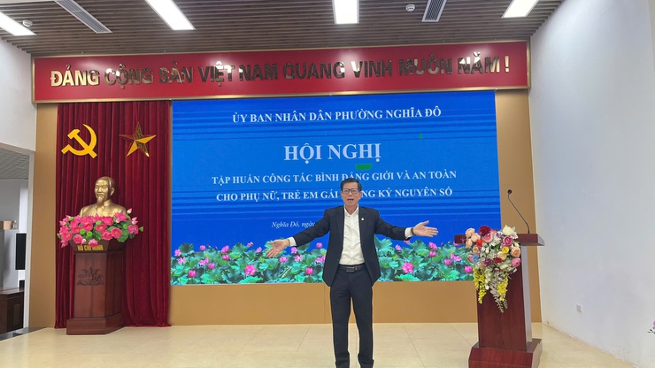 Phường Nghĩa Đô tập huấn công tác “Bình đẳng giới và an toàn cho phụ nữ, trẻ em gái trong kỷ nguyên số”- Ảnh 1.