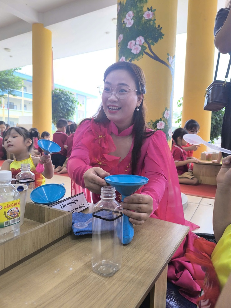 Cô giáo Dương Thị Ngọc Oanh – tấm gương giáo viên mầm non yêu nghề, tận tụy với công việc- Ảnh 3.