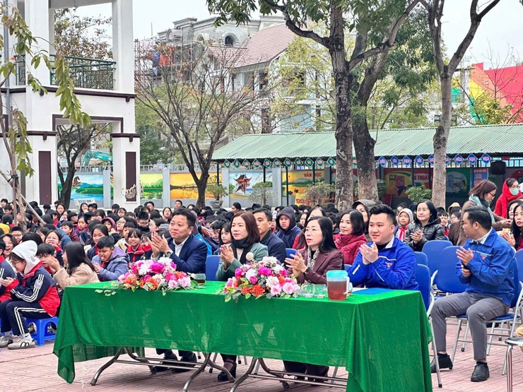 ĐOÀN TNCS HỒ CHÍ MINH – HỘI ĐỒNG ĐỘI XÃ SÓC SƠN TỔ CHỨC NGÀY HỘI "XE ĐẠP GIÚP BẠN ĐẾN TRƯỜNG" NĂM HỌC 2025 – 2026- Ảnh 1.