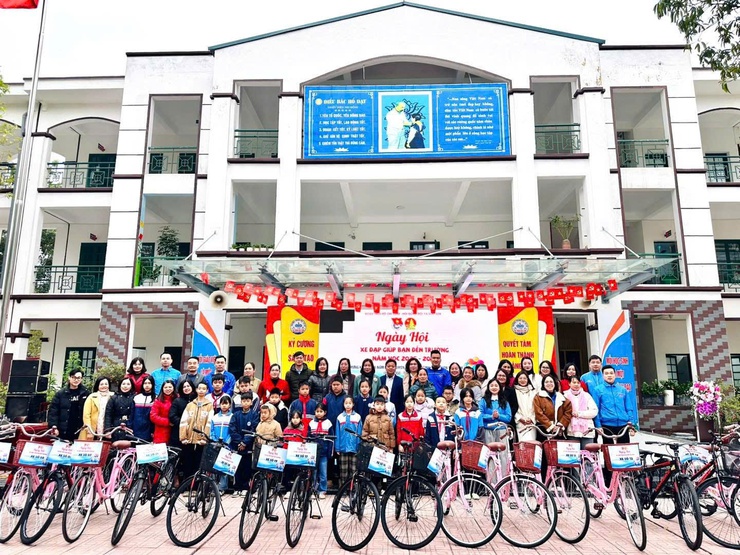 ĐOÀN TNCS HỒ CHÍ MINH – HỘI ĐỒNG ĐỘI XÃ SÓC SƠN TỔ CHỨC NGÀY HỘI "XE ĐẠP GIÚP BẠN ĐẾN TRƯỜNG" NĂM HỌC 2025 – 2026- Ảnh 4.
