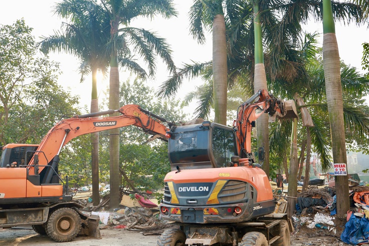 Phường Xuân Đỉnh: Triển khai thu dọn mặt bằng, bảo vệ đất sạch phục vụ Dự án đường số 5 Tây Hồ Tây- Ảnh 3.
