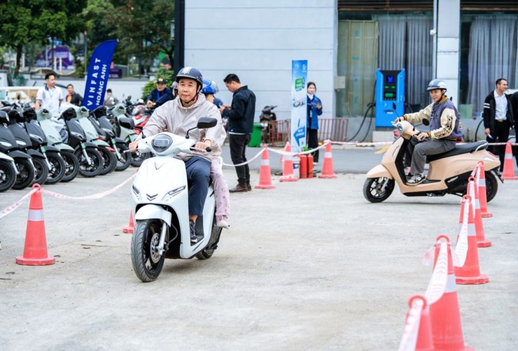 Hà Nội quyết tâm giải “bài toán” hạ tầng và sinh kế- Ảnh 1.