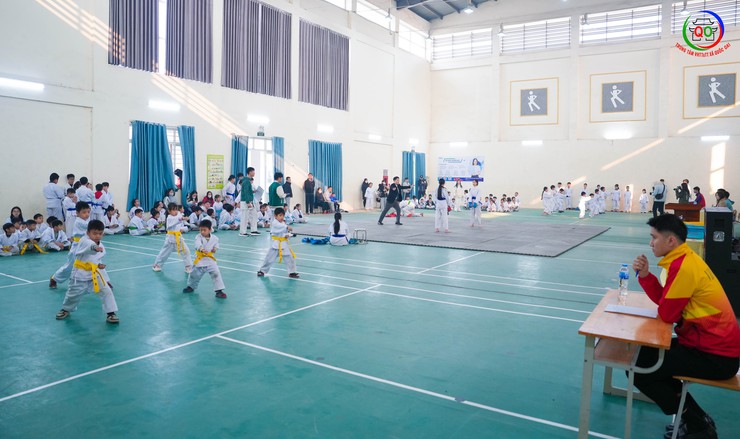 CLB Karatedo Quang Phong tổ chức kỳ thi lên đai Karate lần thứ I năm 2026 cho hơn 150 võ sinh- Ảnh 5.