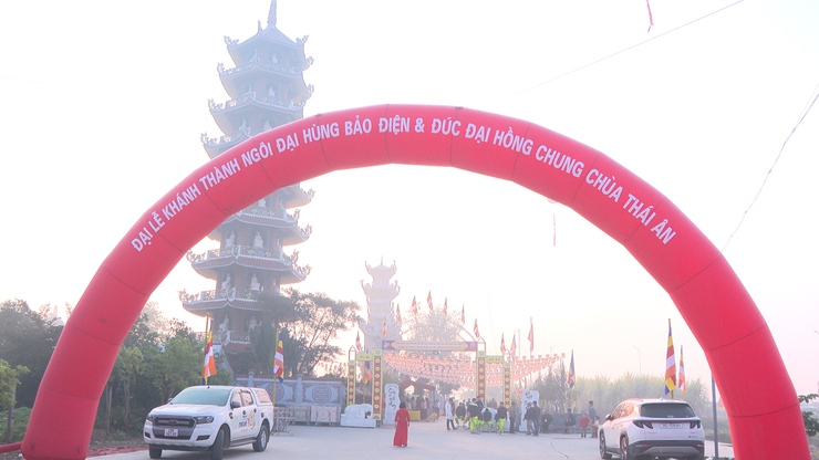 Trang trọng Đại lễ khánh thành Đại Hùng Bảo điện và đúc Đại Hồng Chung chùa Thái Ân thôn Bùi Xá- Ảnh 8.