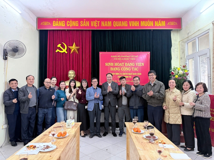 Chi bộ 4 (Nhật Tân) hoàn thành xuất sắc nhiệm vụ năm 2025- Ảnh 3.