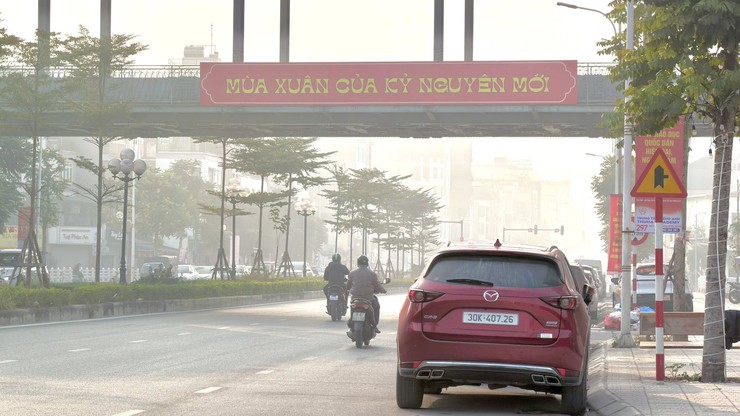 Phường Bồ Đề rực rỡ cờ hoa chào mừng năm mới 2026 và Đại hội XIV của Đảng - Ảnh 7.