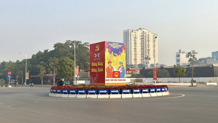 Phường Bồ Đề rực rỡ cờ hoa chào mừng năm mới 2026 và Đại hội XIV của Đảng - Ảnh 13.