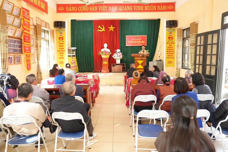 Chi bộ thôn Ba Đình tổng kết công tác Đảng năm 2025, triển khai nhiệm vụ năm 2026- Ảnh 1.