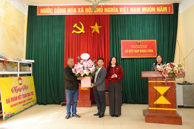 Chi bộ thôn Ba Đình tổng kết công tác Đảng năm 2025, triển khai nhiệm vụ năm 2026- Ảnh 4.
