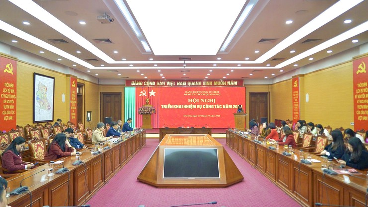 Đảng ủy các cơ quan Đảng phường Từ Liêm triển khai nhiệm vụ công tác năm 2026 và khen thưởng các tập thể, cá nhân tiêu biểu- Ảnh 1.