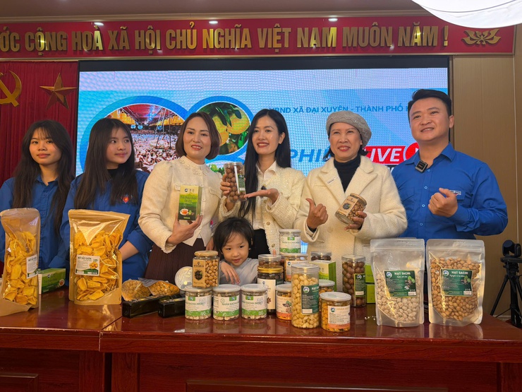 Livestream – “đòn bẩy số” thúc đẩy tiêu thụ nông sản và phát triển kinh tế số tại  Đại Xuyên- Ảnh 5.