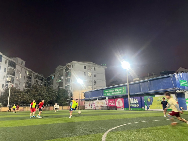 CLB BÓNG ĐÁ THANH NIÊN XÃ THANH TRÌ GIAO LƯU BÓNG ĐÁ VỚI TRƯỜNG CAO ĐẲNG Y KHOA- Ảnh 5.