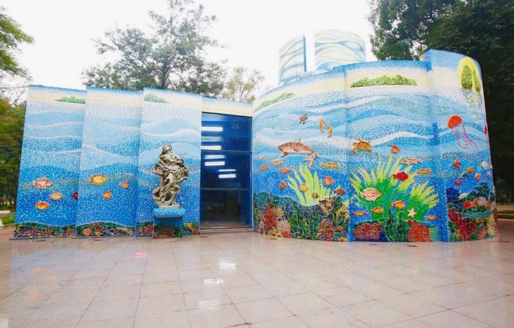 "Nhà gương kỳ ảo" - Trải nghiệm thú vị, hấp dẫn tại công viên Thống Nhất, phường Hai Bà Trưng.- Ảnh 2.