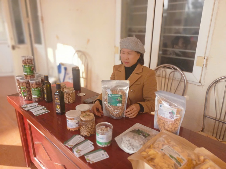 Livestream – “đòn bẩy số” thúc đẩy tiêu thụ nông sản và phát triển kinh tế số tại  Đại Xuyên- Ảnh 2.