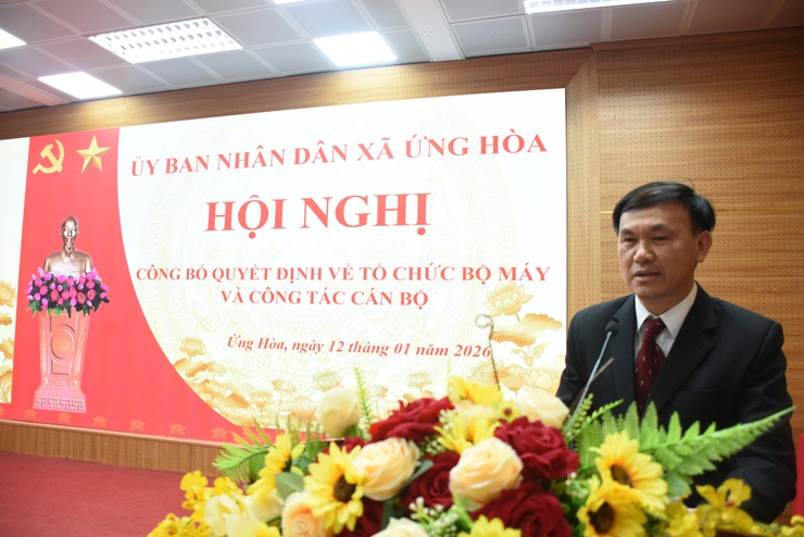 UBND XÃ ỨNG HÒA TỔ CHỨC CÔNG BỐ CÁC QUYẾT ĐỊNH VỀ TỔ CHỨC LẠI ĐƠN VỊ SỰ NGHIỆP CÔNG LẬP VÀ CÔNG TÁC CÁN BỘ- Ảnh 5.