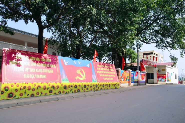 Phú Nghĩa trang hoàng chào mừng Đại hội Đảng lần thứ XIV- Ảnh 4.