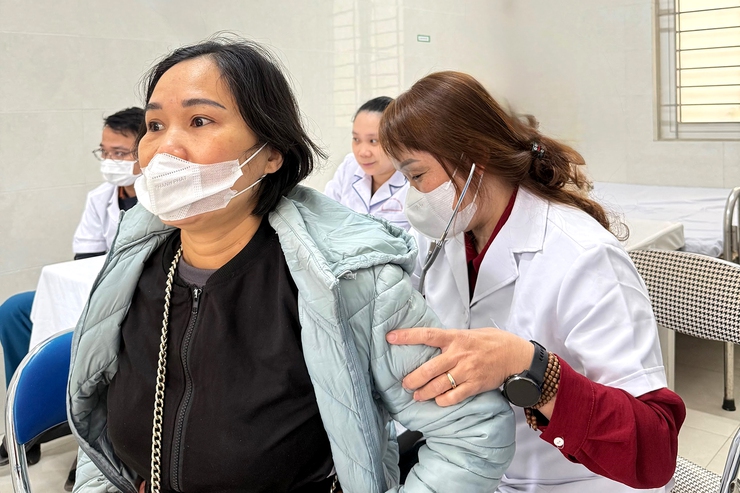 Phường Thanh Xuân tổ chức khám sức khỏe an toàn thực phẩm cho các cơ sở giáo dục trên địa bàn phường- Ảnh 2.