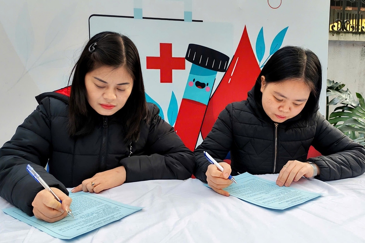 Phường Thanh Xuân tổ chức khám sức khỏe an toàn thực phẩm cho các cơ sở giáo dục trên địa bàn phường- Ảnh 6.