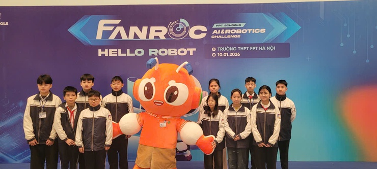 CLB ROBOTICS LÀNG HƯƠNG – THCS HƯƠNG NGẢI GHI DẤU ẤN TẠI FPT SCHOOLS AI & ROBOTICS CHALLENGE 2026- Ảnh 2.