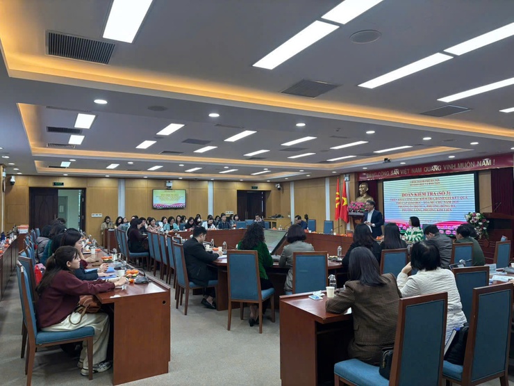 Kiểm tra công tác phổ cập giáo dục, xóa mù chữ năm 2025 trên địa bàn Phường Ô Chợ Dừa - Ảnh 1.