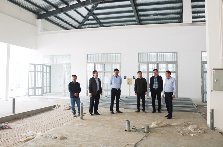 Bí thư Đảng ủy, Chủ tịch HĐND xã Quốc Oai Nguyễn Trường Sơn kiểm tra tiến độ các dự án trọng điểm trên địa bàn- Ảnh 23.