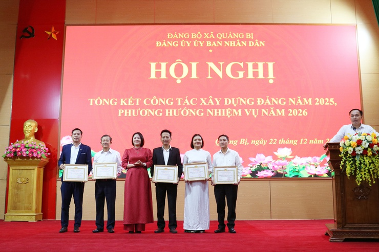 Đảng bộ UBND xã Quảng Bị tập trung lãnh đạo thực hiện hiệu quả mô hình chính quyền địa phương hai cấp- Ảnh 8.