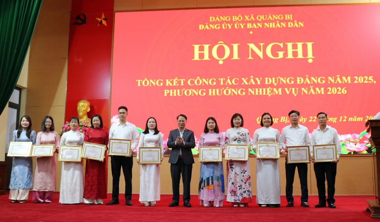 Đảng bộ UBND xã Quảng Bị tập trung lãnh đạo thực hiện hiệu quả mô hình chính quyền địa phương hai cấp- Ảnh 7.