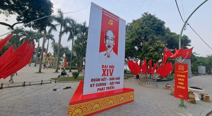 Phường Tây Hồ rực rỡ cờ hoa chào mừng Đại hội Đại biểu toàn quốc lần thứ XIV của Đảng- Ảnh 9.
