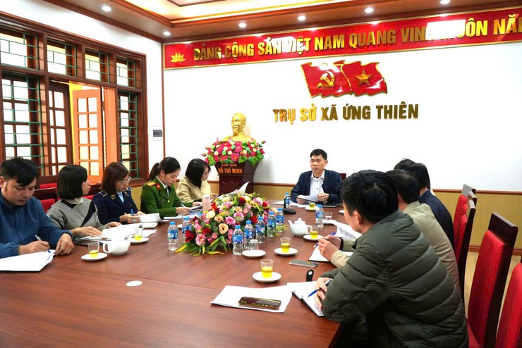 Xã Ứng Thiên tổ chức hội nghị thống nhất nội dung kiểm tra liên ngành về chống buôn lậu, gian lận thương mại và an toàn thực phẩm năm 2026- Ảnh 4.