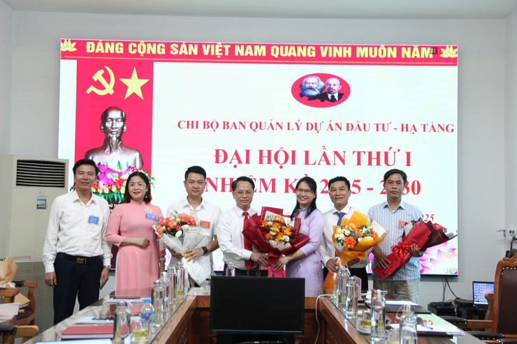 Đảng bộ UBND xã Quảng Bị tập trung lãnh đạo thực hiện hiệu quả mô hình chính quyền địa phương hai cấp- Ảnh 4.