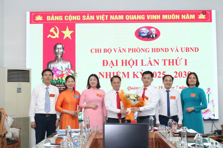Đảng bộ UBND xã Quảng Bị tập trung lãnh đạo thực hiện hiệu quả mô hình chính quyền địa phương hai cấp- Ảnh 2.