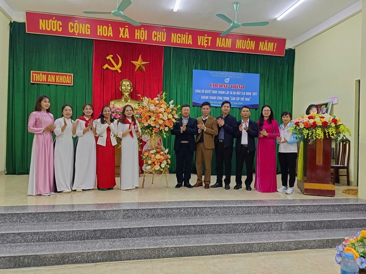 HỘI LHPN XÃ DÂN HÒA CÔNG BỐ QUYẾT ĐỊNH THÀNH LẬP CLB VĂN HÓA – VĂN NGHỆ – TDTT VÀ KHÁNH THÀNH CÔNG TRÌNH SÂN TẬP THỂ THAO CHI HỘI PHỤ NỮ THÔN AN KHOÁI - Ảnh 1.