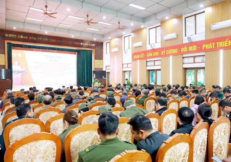 CÔNG AN XÃ THƯ LÂM TRIỂN KHAI PHƯƠNG ÁN VÀ TỔ CHỨC RA QUÂN BẢO ĐẢM ANTT PHỤC VỤ ĐẠI HỘI ĐẢNG, BẦU CỬ ĐẠI BIỂU QUỐC HỘI KHÓA 16 VÀ ĐẠI BIỂU HĐND CÁC CẤP VÀ TẾT NGUYÊN ĐÁN BÍNH NGỌ 2026.- Ảnh 10.