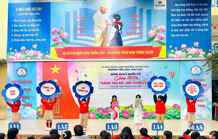 TRƯỜNG TIỂU HỌC GIÁP BÁT TÍCH CỰC TIÊN PHONG
TRONG KỶ NGUYÊN ĐỔI MỚI SÁNG TẠO VÀ CHUYỂN ĐỔI SỐ “CHÀO 2026: SÁNG TẠO SỐ - MỞ TƯƠNG LAI”
- Ảnh 1.