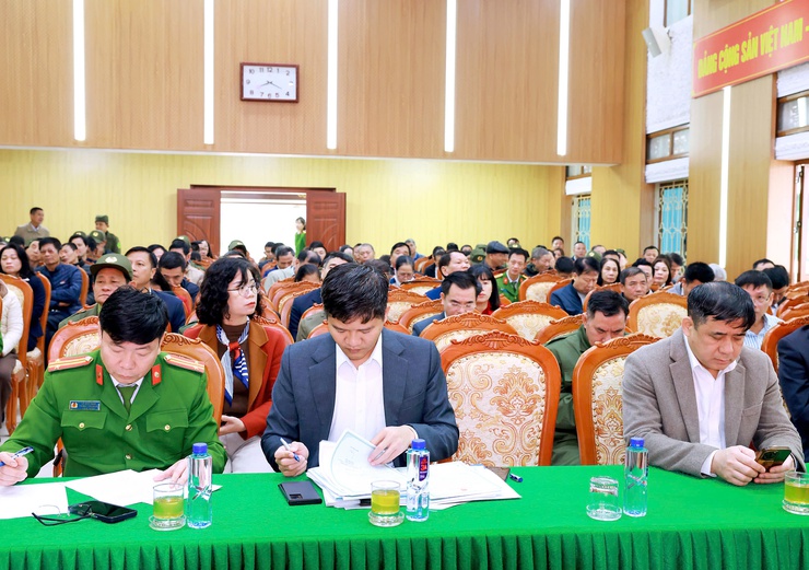 CÔNG AN XÃ THƯ LÂM TRIỂN KHAI PHƯƠNG ÁN VÀ TỔ CHỨC RA QUÂN BẢO ĐẢM ANTT PHỤC VỤ ĐẠI HỘI ĐẢNG, BẦU CỬ ĐẠI BIỂU QUỐC HỘI KHÓA 16 VÀ ĐẠI BIỂU HĐND CÁC CẤP VÀ TẾT NGUYÊN ĐÁN BÍNH NGỌ 2026.- Ảnh 7.