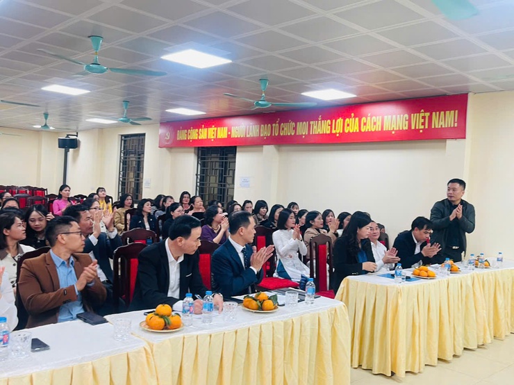 TRẠM Y TẾ PHƯỜNG TƯƠNG MAI TỔ CHỨC HỘI NGHỊ TỔNG KẾT CÔNG TÁC Y TẾ - DÂN SỐ NĂM 2025: VỮNG VÀNG KHẲNG ĐỊNH VAI TRÒ TRONG CHĂM SÓC SỨC KHỎE NHÂN DÂN- Ảnh 2.