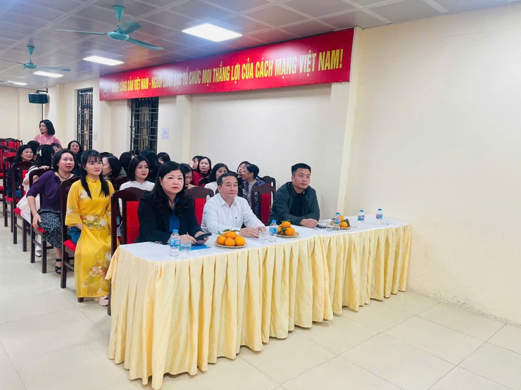 TRẠM Y TẾ PHƯỜNG TƯƠNG MAI TỔ CHỨC HỘI NGHỊ TỔNG KẾT CÔNG TÁC Y TẾ - DÂN SỐ NĂM 2025: VỮNG VÀNG KHẲNG ĐỊNH VAI TRÒ TRONG CHĂM SÓC SỨC KHỎE NHÂN DÂN- Ảnh 3.