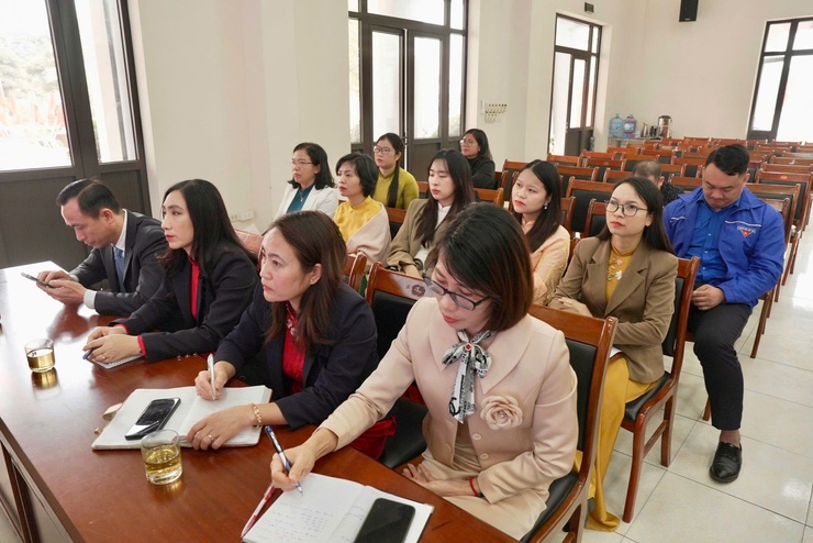 UBBC xã Thiên Lộc tổ chức Hội nghị hướng dẫn hoàn thiện hồ sơ ứng cử đại biểu HĐND xã nhiệm kỳ 2026-2031- Ảnh 5.