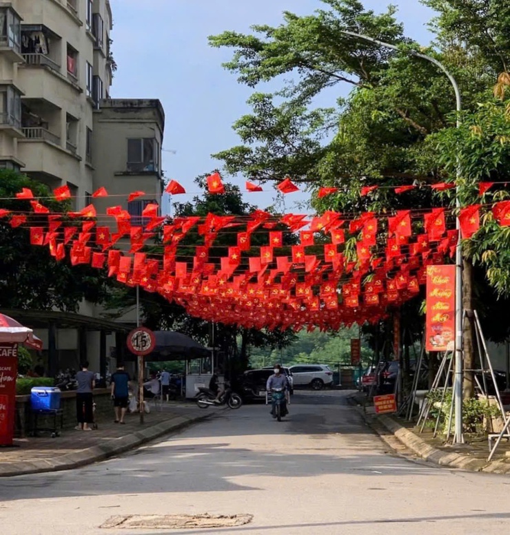 THÔNG BÁO CỦA ỦY BAN NHÂN DÂN THÀNH PHỐ VỀ VIỆC TREO CỜ TỔ QUỐC- Ảnh 2.