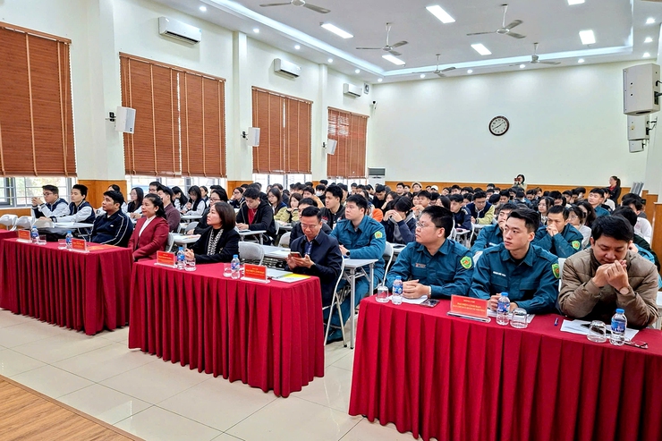 Khai mạc lớp bồi dưỡng nhận thức về Đảng đợt I năm 2026- Ảnh 2.