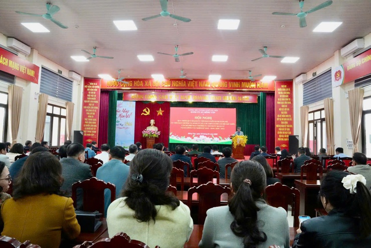 Đảng bộ xã Hồng Vân thực hiện quy trình quy hoạch cán bộ lãnh đạo nhiệm kỳ 2025–2030, 2026–2031.- Ảnh 1.