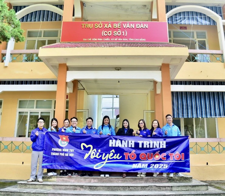 ĐOÀN TNCS HỒ CHÍ MINH - HỘI ĐỒNG ĐỘI PHƯỜNG VĨNH TUY TỔ CHỨC HÀNH TRÌNH "TÔI YÊU TỔ QUỐC TÔI" NĂM 2025 - Ảnh 1.