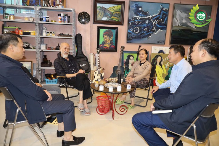 Phó Bí thư Thường trực Đảng ủy xã Phú Cát vận động các hộ dân bàn giao mặt bằng Dự án Khu Công nghệ cao Hòa Lạc- Ảnh 3.