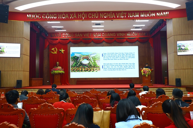 Chuyển đổi số: Nhiệm vụ tất yếu và cấp bách- Ảnh 1.