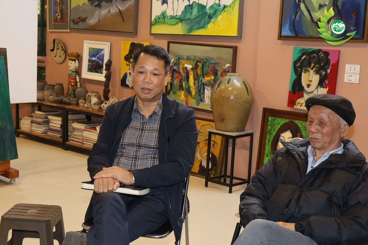 Phó Bí thư Thường trực Đảng ủy xã Phú Cát vận động các hộ dân bàn giao mặt bằng Dự án Khu Công nghệ cao Hòa Lạc- Ảnh 4.