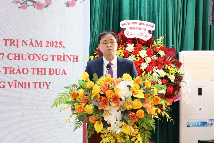 PHƯỜNG VĨNH TUY TỔNG KẾT CÔNG TÁC XÂY DỰNG ĐẢNG, XÂY DỰNG HỆ THỐNG CHÍNH TRỊ NĂM 2025- Ảnh 4.