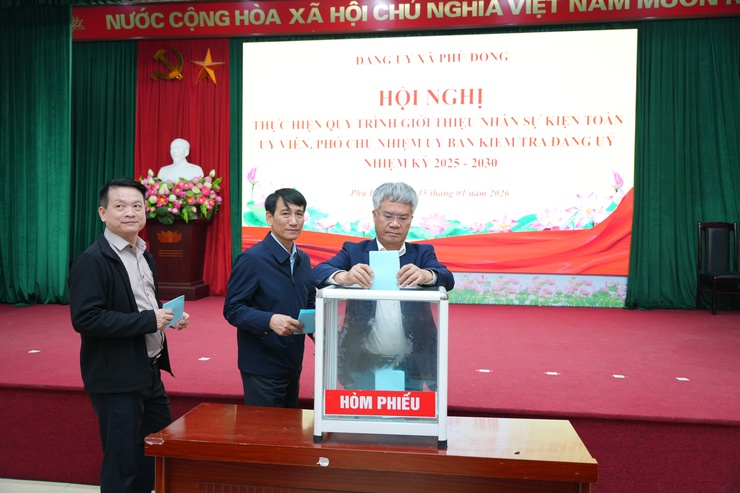 Đảng ủy xã Phù Đổng tổ chức Hội nghị thực hiện quy trình quy hoạch ban chấp hành Đảng bộ, Ban thường vụ Đảng ủy; Ủy ban Kiểm tra đảng ủy, các chức danh chủ chốt xã nhiệm kỳ 2025-2030, 2026-2031- Ảnh 5.