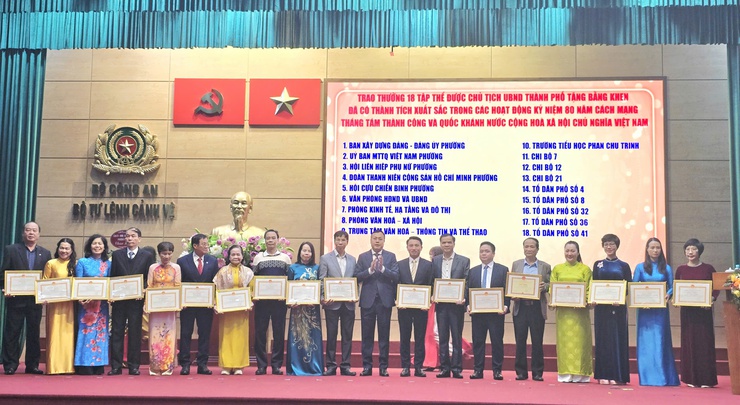 PHƯỜNG BA ĐÌNH PHÁT ĐỘNG PHONG TRÀO THI ĐUA NĂM 2026, KHƠI DẬY KHÁT VỌNG VƯƠN MÌNH TRONG KỶ NGUYÊN MỚI- Ảnh 7.